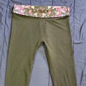 Fabletics Sz Lg Workout capris fold over waist